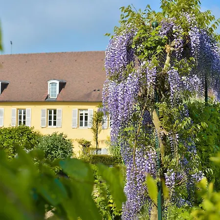 Bed & Breakfast Charmilles Des Cordeliers 3*
