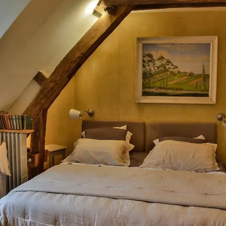 Bed & Breakfast Charmilles Des Cordeliers 3*