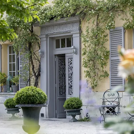 Charmilles Des Cordeliers Bed & Breakfast 3*