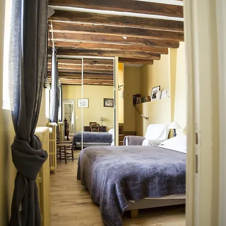 Bed & Breakfast Charmilles Des Cordeliers Parigi